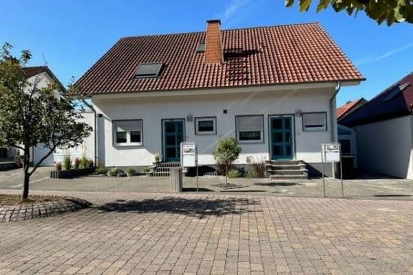 Prodej domu 296 m², pozemek 518 m², Wallertheim Prodej domu 296 m², pozemek 518 m², Wallertheim