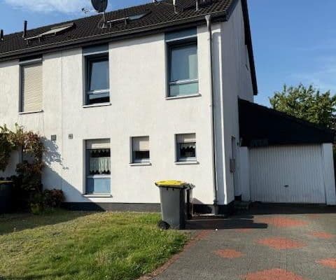 Prodej domu 115 m², pozemek 261 m², Duisburg Prodej domu 115 m², pozemek 261 m², Duisburg