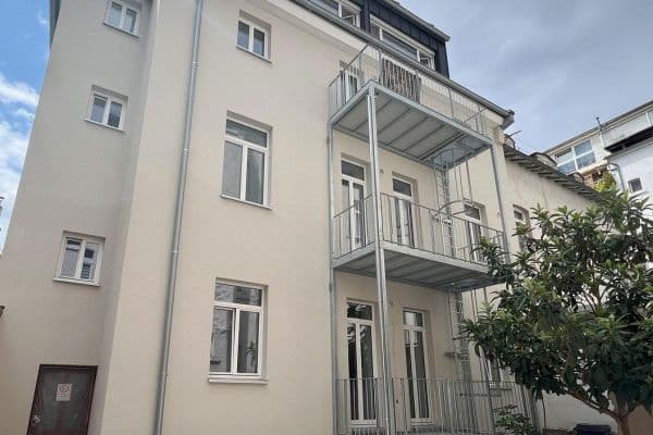 Pronájem bytu 4+1 77 m², Walramstraße 2, Wiesbaden Pronájem bytu 4+1 77 m², Walramstraße 2, Wiesbaden