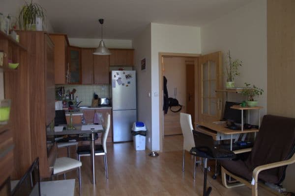 Pronájem bytu 1+kk 38 m², K Dubu, Beroun Pronájem bytu 1+kk 38 m², K Dubu, Beroun