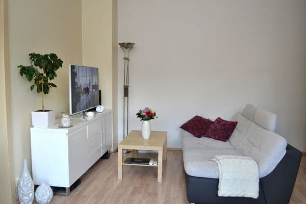 Pronájem bytu 2+kk 39 m², Krchlebská, Praha Pronájem bytu 2+kk 39 m², Krchlebská, Praha