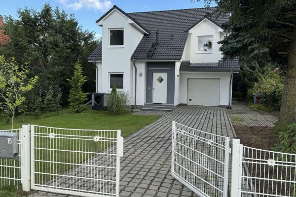 Prodej domu 114 m², pozemek 598 m², Teltow/Ruhlsdorf Prodej domu 114 m², pozemek 598 m², Teltow/Ruhlsdorf