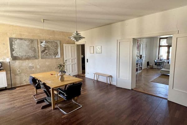Prodej bytu 4+1 151 m², Berlin, Berlín Prodej bytu 4+1 151 m², Berlin, Berlín