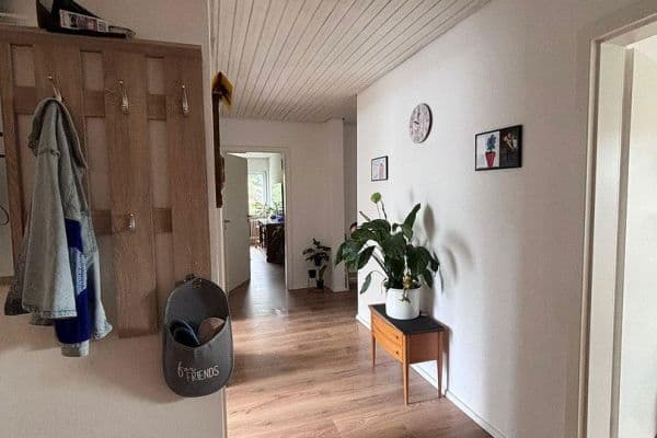 Pronájem bytu 4+1 93 m², Sommenhardter Straße 17, Calw Pronájem bytu 4+1 93 m², Sommenhardter Straße 17, Calw