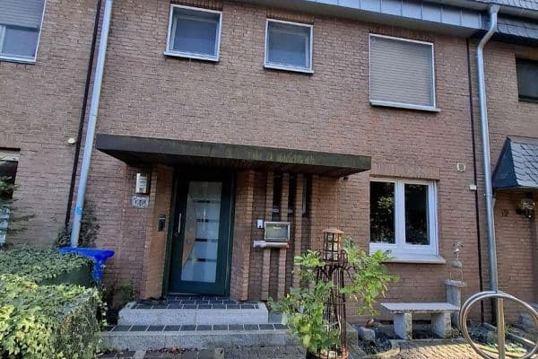 Prodej domu 124 m², pozemek 231 m², Krefeld Prodej domu 124 m², pozemek 231 m², Krefeld