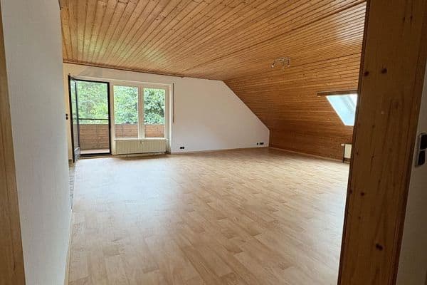 Pronájem bytu 3+1 120 m², Ermreus 28, Ermreus Pronájem bytu 3+1 120 m², Ermreus 28, Ermreus