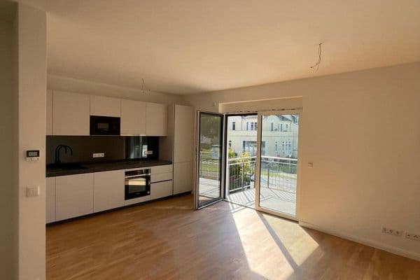 Pronájem bytu 3+1 75 m², Gosener Damm 5, Berlin Pronájem bytu 3+1 75 m², Gosener Damm 5, Berlin