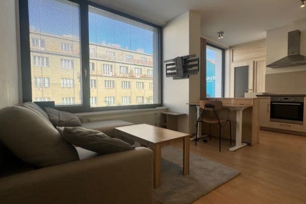 Pronájem bytu 1+kk 34 m², Sokolovská, Praha Pronájem bytu 1+kk 34 m², Sokolovská, Praha
