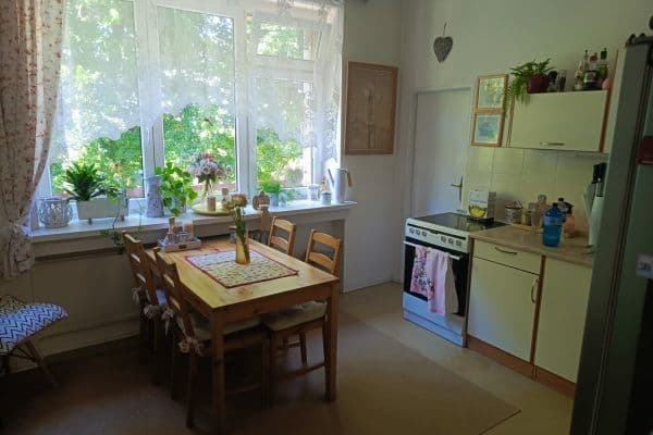 Pronájem bytu 2+1 75 m², Ludovíta Štúra, Hradec Králové Pronájem bytu 2+1 75 m², Ludovíta Štúra, Hradec Králové