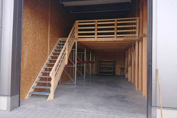 Pronájem nebytového prostoru 3.150 m², Bertha-Benz-Str. 2, Mering, Bavorsko Pronájem nebytového prostoru 3.150 m², Bertha-Benz-Str. 2, Mering, Bavorsko