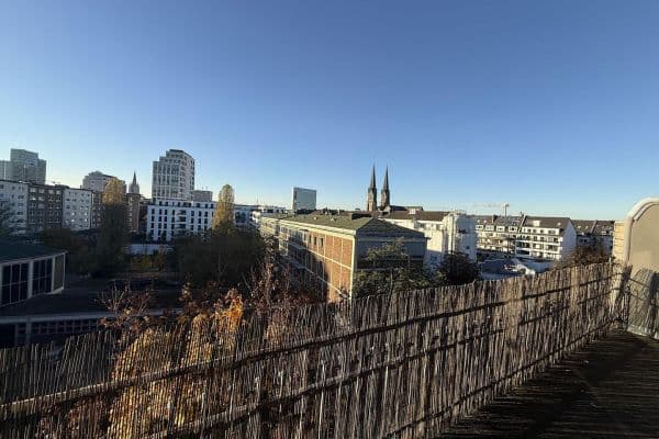 Pronájem bytu 2+1 75 m², Charlottenstraße 83, Düsseldorf / Stadtmitte Pronájem bytu 2+1 75 m², Charlottenstraße 83, Düsseldorf / Stadtmitte