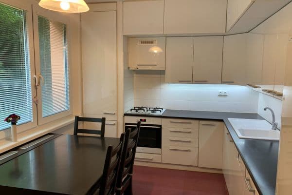 Prodej bytu 3+1 70 m², Štouračova, Brno Prodej bytu 3+1 70 m², Štouračova, Brno