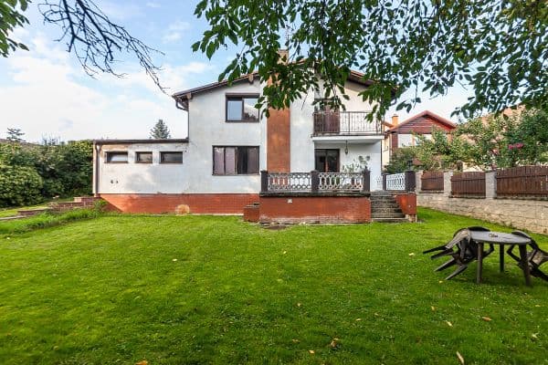 Prodej domu 270 m², pozemek 868 m², Prodej domu 270 m², pozemek 868 m²,