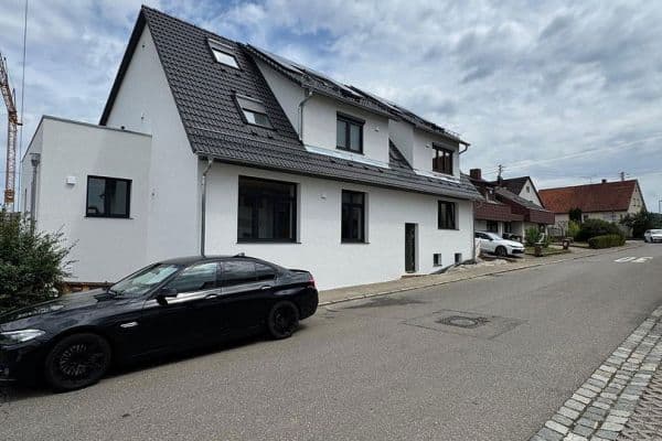 Pronájem bytu 3+1 120 m², Großbettlinger Straße 11, Nürtingen, Bádensko-Württembersko Pronájem bytu 3+1 120 m², Großbettlinger Straße 11, Nürtingen, Bádensko-Württembersko