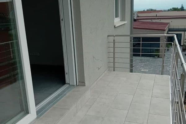 Pronájem bytu 4+1 112 m², Weinstr. 59, Bockenheim an der Weinstraße Pronájem bytu 4+1 112 m², Weinstr. 59, Bockenheim an der Weinstraße