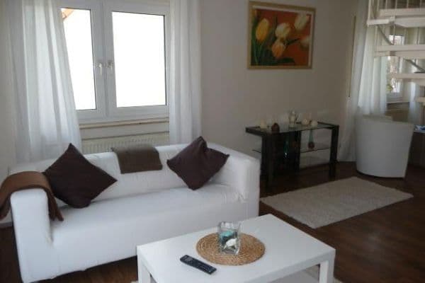 Pronájem bytu 3+1 85 m², Braunschweig Pronájem bytu 3+1 85 m², Braunschweig
