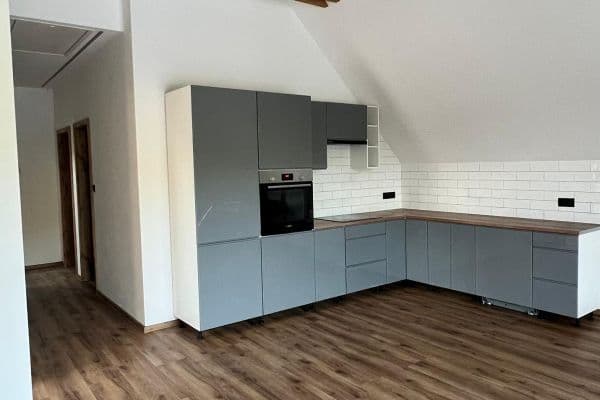 Pronájem bytu 3+kk 77 m², Ostrovní, Loděnice Pronájem bytu 3+kk 77 m², Ostrovní, Loděnice