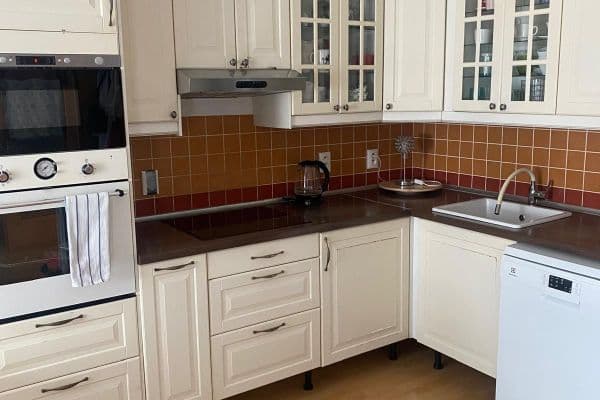 Pronájem bytu 2+kk 79 m², K Pískovně, Strančice Pronájem bytu 2+kk 79 m², K Pískovně, Strančice