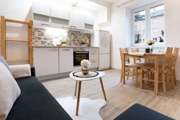Pronájem bytu 2+kk 44 m², Víta Nejedlého, Chrudim, Pardubický kraj Pronájem bytu 2+kk 44 m², Víta Nejedlého, Chrudim, Pardubický kraj
