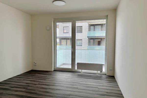 Pronájem bytu 2+kk 43 m², Čakovická, Praha Pronájem bytu 2+kk 43 m², Čakovická, Praha