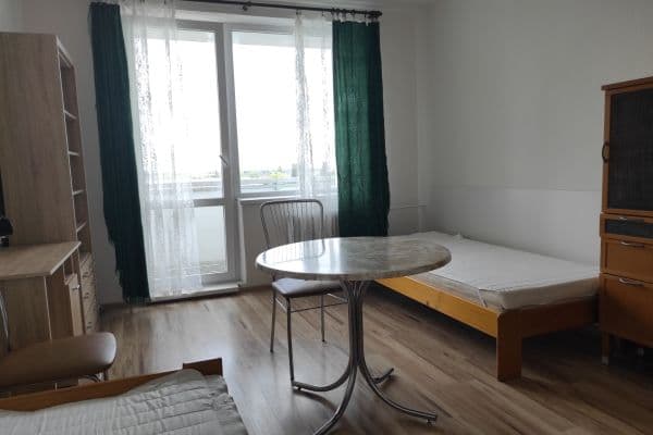 Pronájem bytu Garsoniéra 25 m², Rybničná, Vajnory Pronájem bytu Garsoniéra 25 m², Rybničná, Vajnory