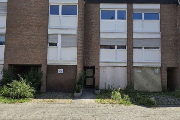 Pronájem bytu 4+1 80 m², Martinstraße 100, Mönchengladbach Pronájem bytu 4+1 80 m², Martinstraße 100, Mönchengladbach