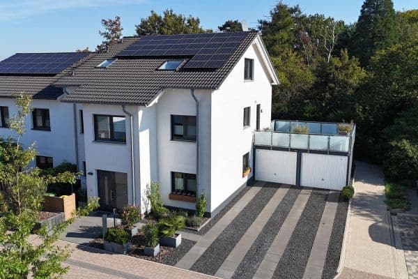 Prodej domu 235 m², pozemek 382 m², Tönisvorst Prodej domu 235 m², pozemek 382 m², Tönisvorst