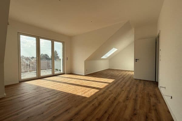 Pronájem bytu 3+1 65 m², Oberdorfstraße 1, Friesenheim-Oberschopfheim Pronájem bytu 3+1 65 m², Oberdorfstraße 1, Friesenheim-Oberschopfheim