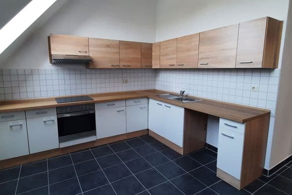 Pronájem bytu 3+1 78 m², Ringbahnstr. 27, Berlin, Berlín Pronájem bytu 3+1 78 m², Ringbahnstr. 27, Berlin, Berlín