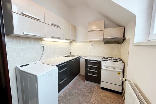 Pronájem bytu 2+1 41 m², Bratří Čapků, Příbram, Středočeský kraj Pronájem bytu 2+1 41 m², Bratří Čapků, Příbram, Středočeský kraj