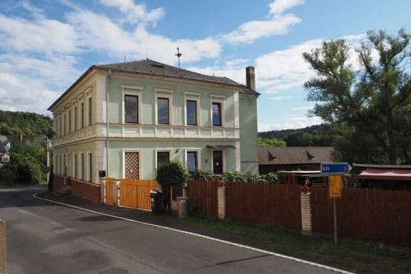 Prodej domu 675 m², pozemek 965 m², Radošov u Kyselky Prodej domu 675 m², pozemek 965 m², Radošov u Kyselky