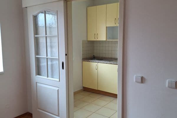 Pronájem bytu 2+1 46 m², Úhonická, Jeneč Pronájem bytu 2+1 46 m², Úhonická, Jeneč