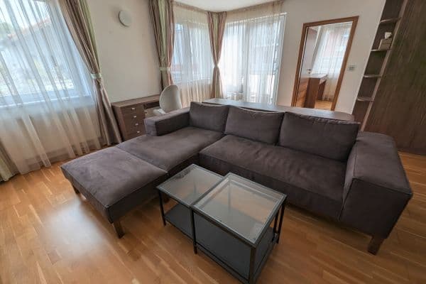 Pronájem bytu 2+1 57 m², Palárikova, Bratislava - mestská časť Staré Mesto Pronájem bytu 2+1 57 m², Palárikova, Bratislava - mestská časť Staré Mesto