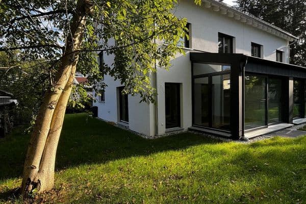 Prodej domu 174 m², pozemek 423 m², Baierbrunn, Bavorsko Prodej domu 174 m², pozemek 423 m², Baierbrunn, Bavorsko