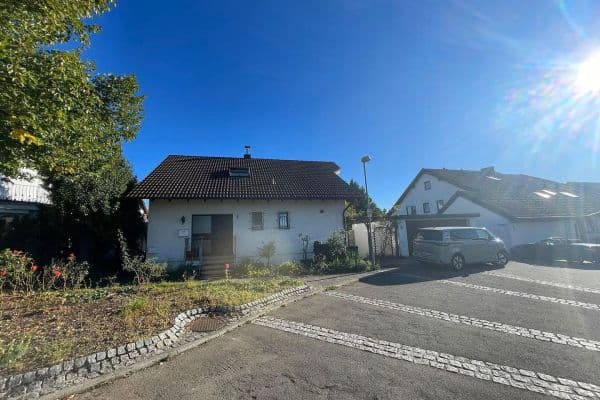 Prodej domu 165 m², pozemek 415 m², Ob den Bergen 1, Schwieberdingen Prodej domu 165 m², pozemek 415 m², Ob den Bergen 1, Schwieberdingen