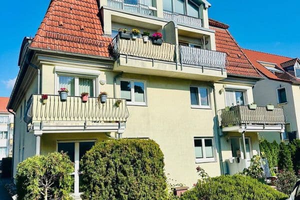 Prodej bytu 3+1 94 m², Berlin, Berlín Prodej bytu 3+1 94 m², Berlin, Berlín
