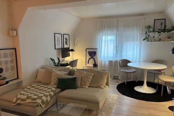 Pronájem bytu 2+1 60 m², Friedrich-Ebert-Straße 31, Worms Pronájem bytu 2+1 60 m², Friedrich-Ebert-Straße 31, Worms