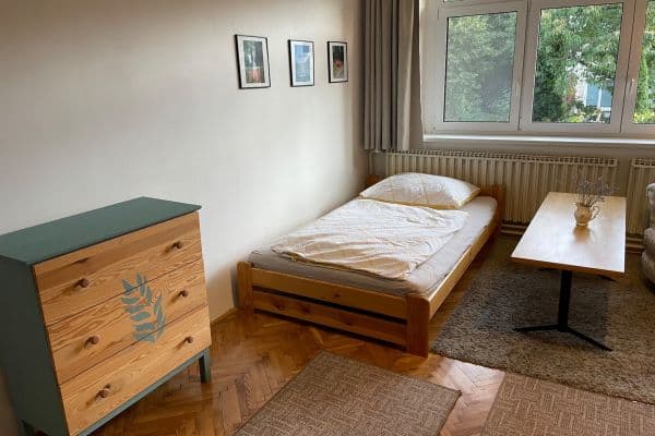 Pronájem bytu 1+1 50 m², Labská, Poděbrady Pronájem bytu 1+1 50 m², Labská, Poděbrady