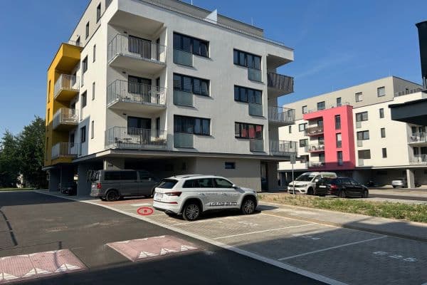 Pronájem bytu 2+kk 48 m², U Kasáren, Dašice Pronájem bytu 2+kk 48 m², U Kasáren, Dašice