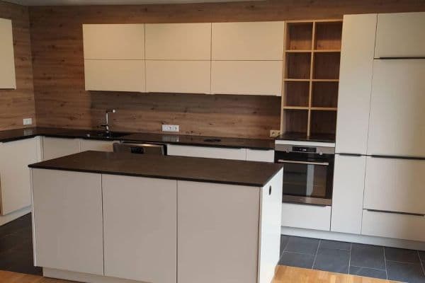 Prodej bytu 4+1 97 m², Ziegelwies 2, Aurach am Hongar Prodej bytu 4+1 97 m², Ziegelwies 2, Aurach am Hongar