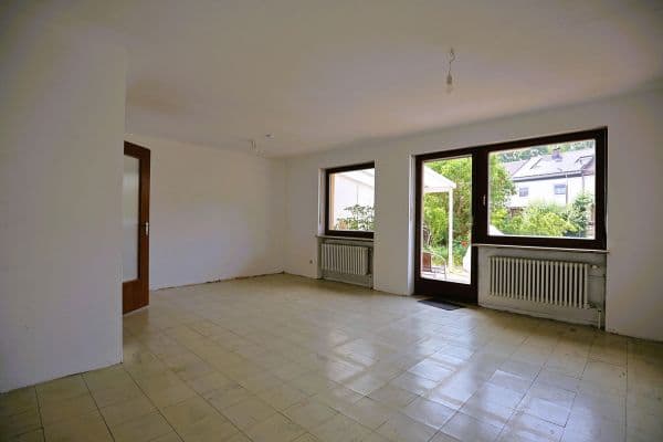 Prodej domu 125 m², pozemek 275 m², Schneefernerring, Nürnberg Prodej domu 125 m², pozemek 275 m², Schneefernerring, Nürnberg