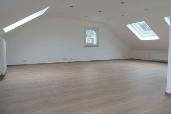 Pronájem bytu 2+1 58 m², Hesselnberg 1, Wuppertal Pronájem bytu 2+1 58 m², Hesselnberg 1, Wuppertal