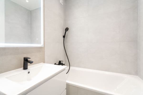 Prodej bytu 2+1 44 m², Pod Rapidem, Hlavní město Praha Prodej bytu 2+1 44 m², Pod Rapidem, Hlavní město Praha