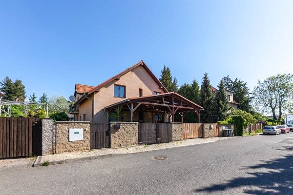 Prodej domu 171 m², pozemek 371 m², Palouky,  Prodej domu 171 m², pozemek 371 m², Palouky,