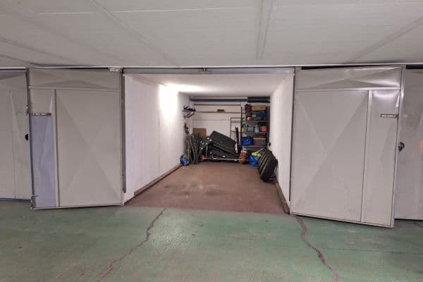 Prodej garáže 18 m², Praha Prodej garáže 18 m², Praha