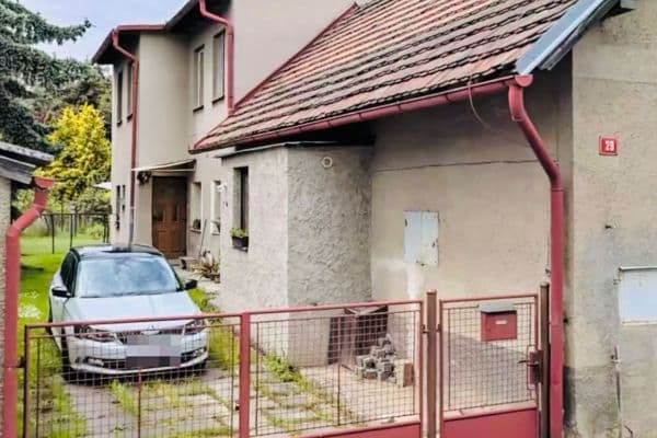 Prodej domu 200 m², pozemek 2.352 m², Na Spojce, Jesenice Prodej domu 200 m², pozemek 2.352 m², Na Spojce, Jesenice