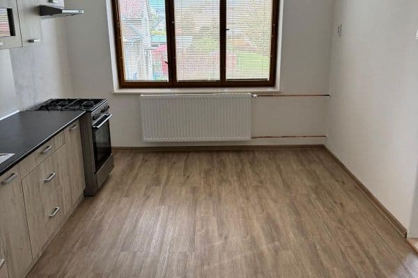 Pronájem bytu 2+1 55 m², U Jeslí, Lanškroun Pronájem bytu 2+1 55 m², U Jeslí, Lanškroun