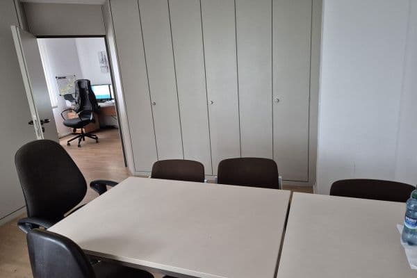 Pronájem kanceláře 60 m², Römer Str. 36, Leonberg Pronájem kanceláře 60 m², Römer Str. 36, Leonberg
