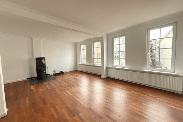 Pronájem bytu 4+1 150 m², Schillerstraße 16, Cuxhaven, Dolní Sasko Pronájem bytu 4+1 150 m², Schillerstraße 16, Cuxhaven, Dolní Sasko