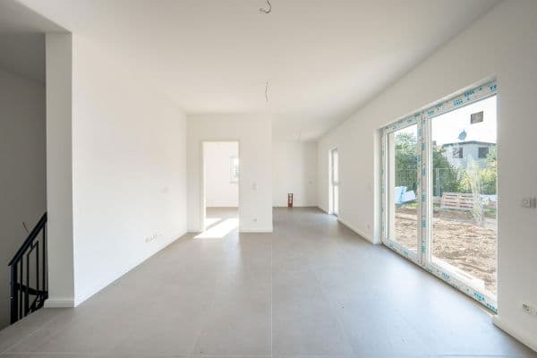 Pronájem bytu 3+kk 95 m², Kalmanweg 4, Berlin, Berlín Pronájem bytu 3+kk 95 m², Kalmanweg 4, Berlin, Berlín